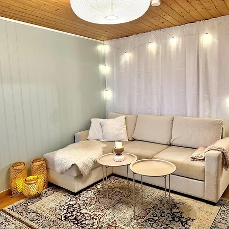 Appartement Vikja-A Cozy Little Apartment Near Lake Jolster And The Mountains